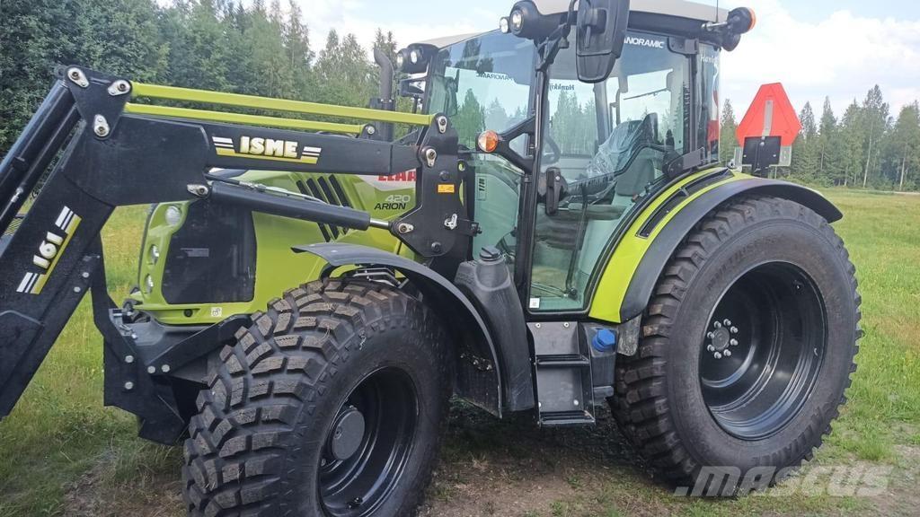 CLAAS 420 Traktorit