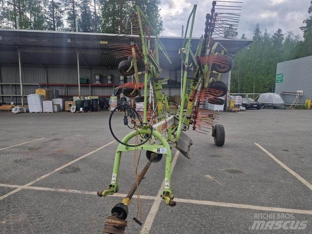 CLAAS 680 Pöyhimet ja haravat