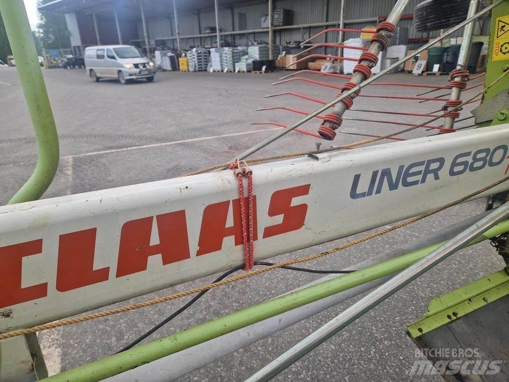 CLAAS 680 Pöyhimet ja haravat
