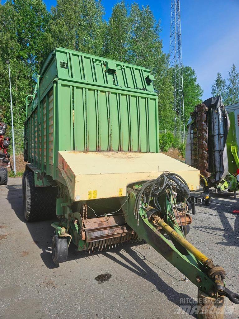 Krone 5XL Keräävät noukinvaunut ja silppurivaunut
