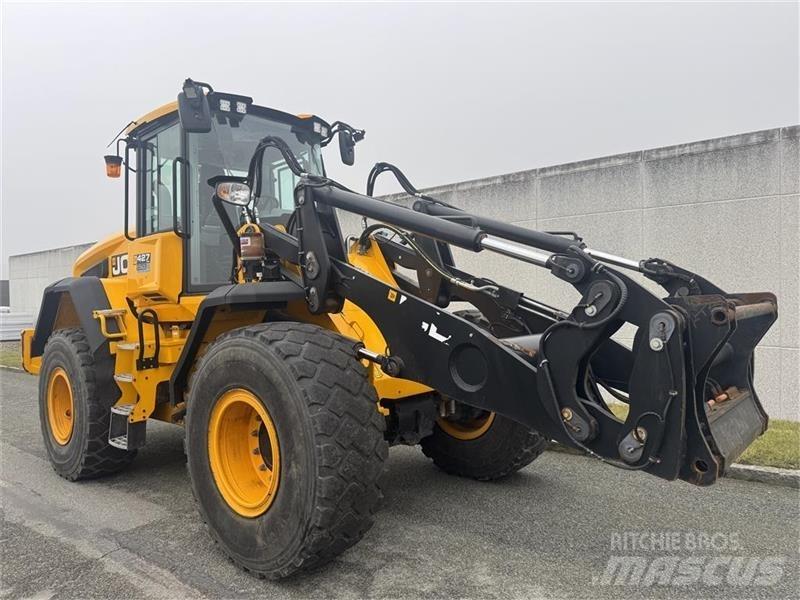 JCB 427 Agri Pyöräkuormaajat