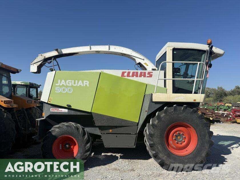 CLAAS JAGUAR 890 Traktorit