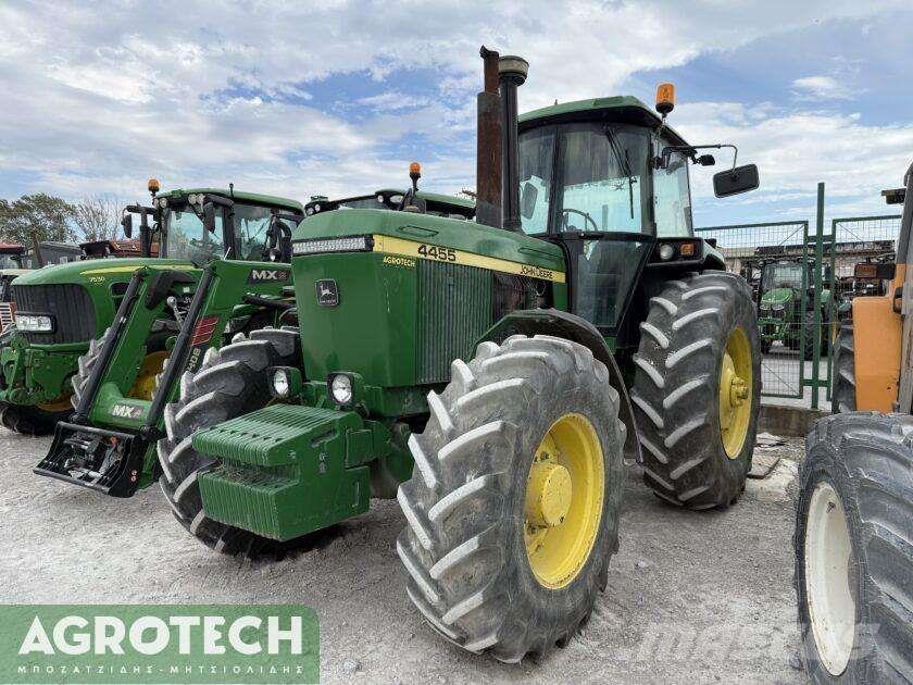 John Deere 4455 Traktorit