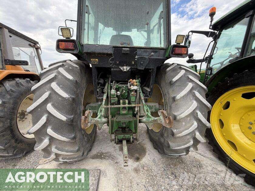 John Deere 4455 Traktorit