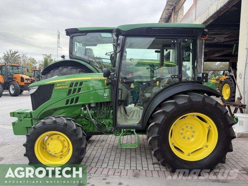 John Deere 5075 GF Traktorit