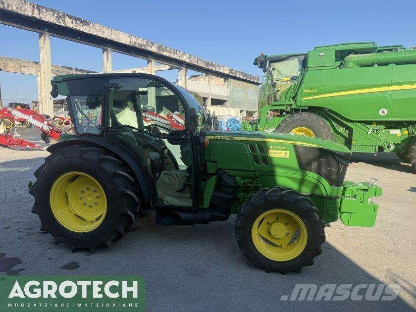 John Deere 5075 GL Traktorit