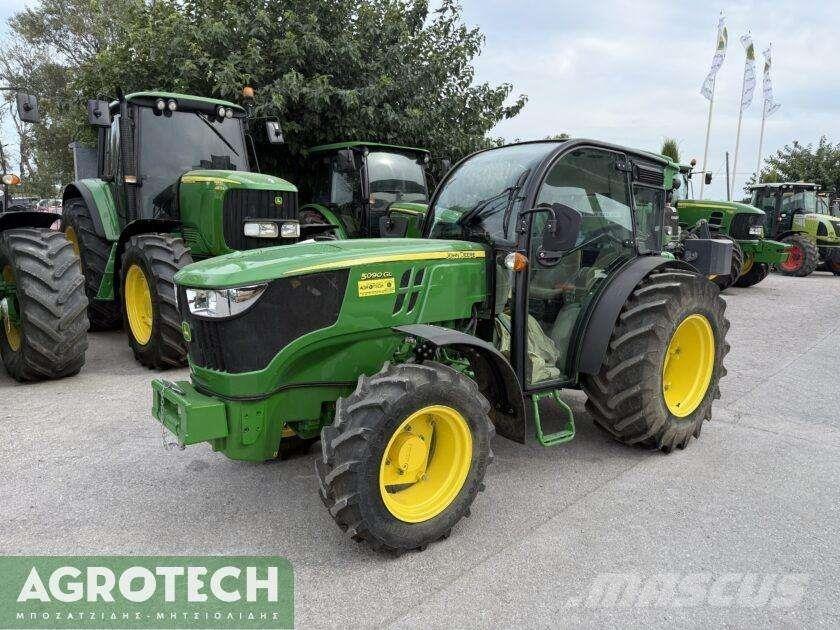 John Deere 5090 GL Traktorit