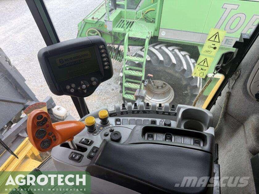 New Holland CX 8070 Traktorit