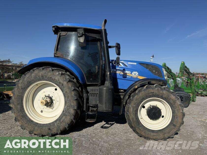 New Holland T7.195S Traktorit