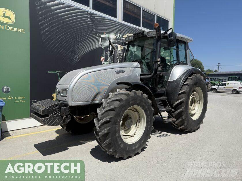 Valtra T120-4 Traktorit