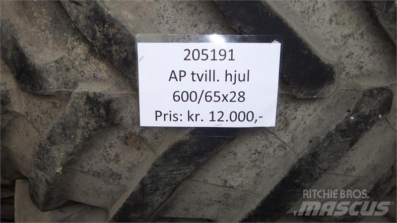 AP 600/65R28 Renkaat ja vanteet