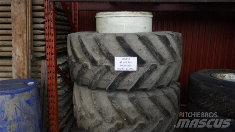 AP 600/65R28 Renkaat ja vanteet