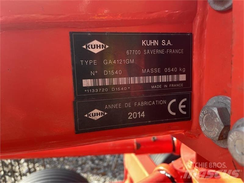 Kuhn GA4121GM Pöyhimet ja haravat