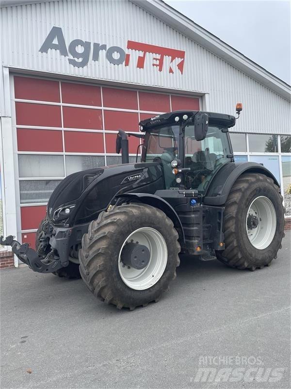Valtra S394 Traktorit