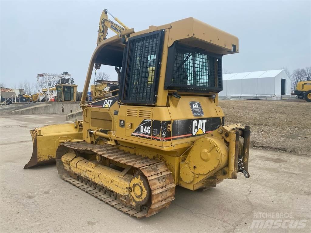 CAT D4G XL Telaketjupuskutraktorit