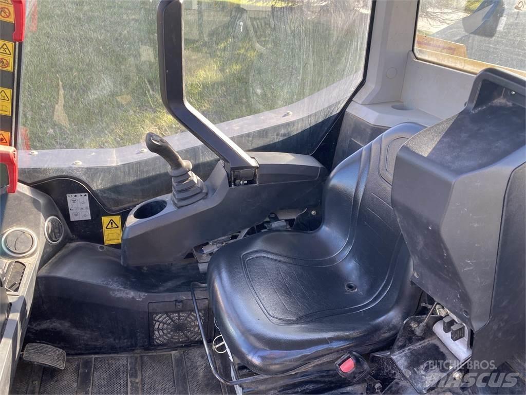 JCB 190 Liukuohjatut kuormaajat