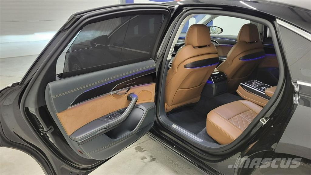 Audi A8 Henkilöautot