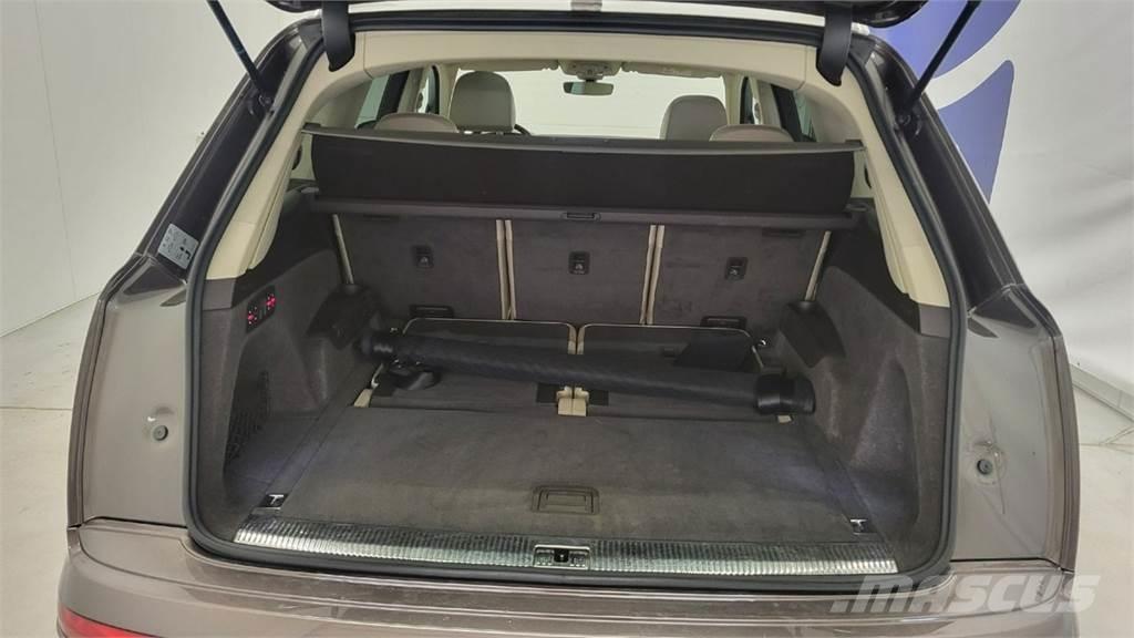 Audi SQ7 Henkilöautot