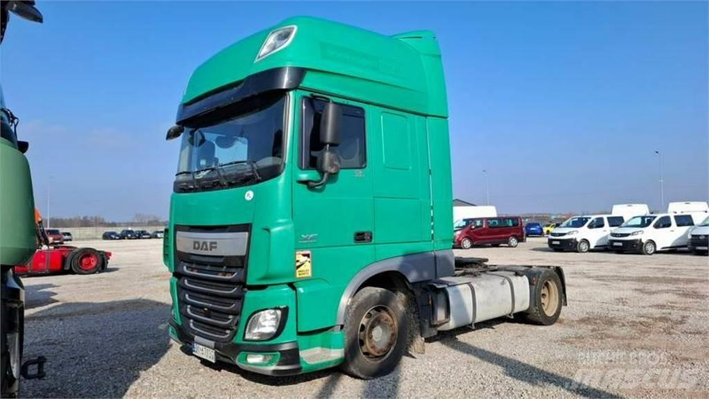 DAF XF 460 Vetopöytäautot