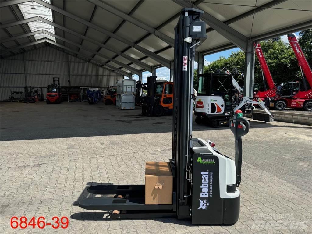Bobcat BSL 16 N 7 Käyden ajettavat pinoamistrukit