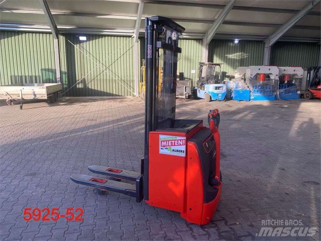 Linde L 16 i Käyden ajettavat pinoamistrukit
