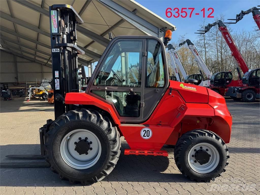Manitou M 30 - 4 Maastotrukit