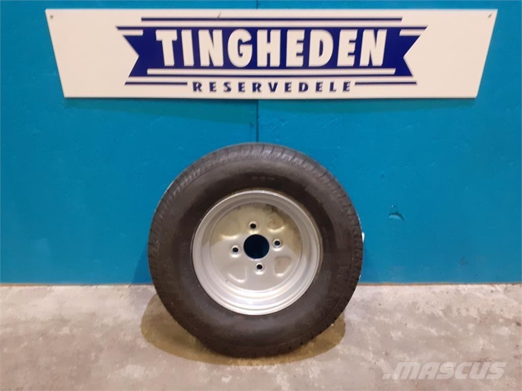  10 145R10 Renkaat ja vanteet