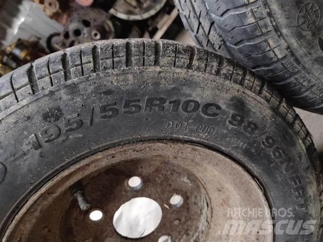  10 195/55R10 Autonkuljetusperävaunut