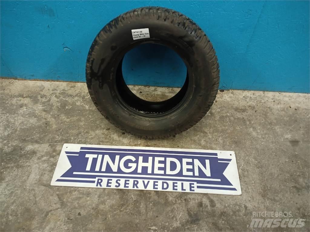  12 23X8.50-12 Renkaat ja vanteet