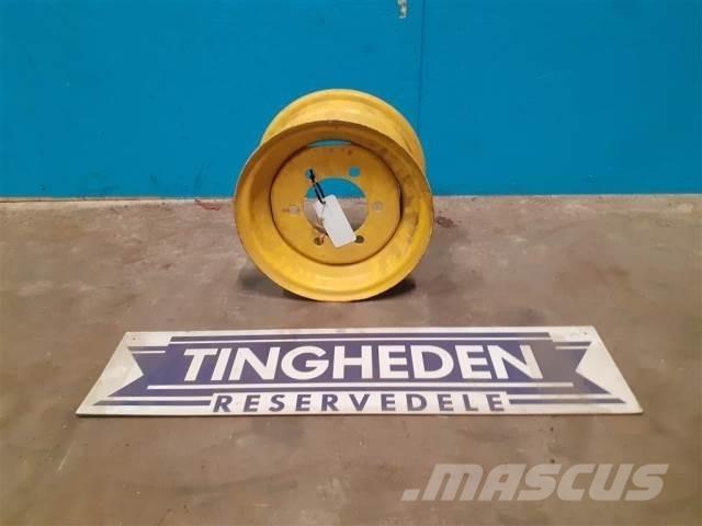  12 7.00X12 Renkaat ja vanteet
