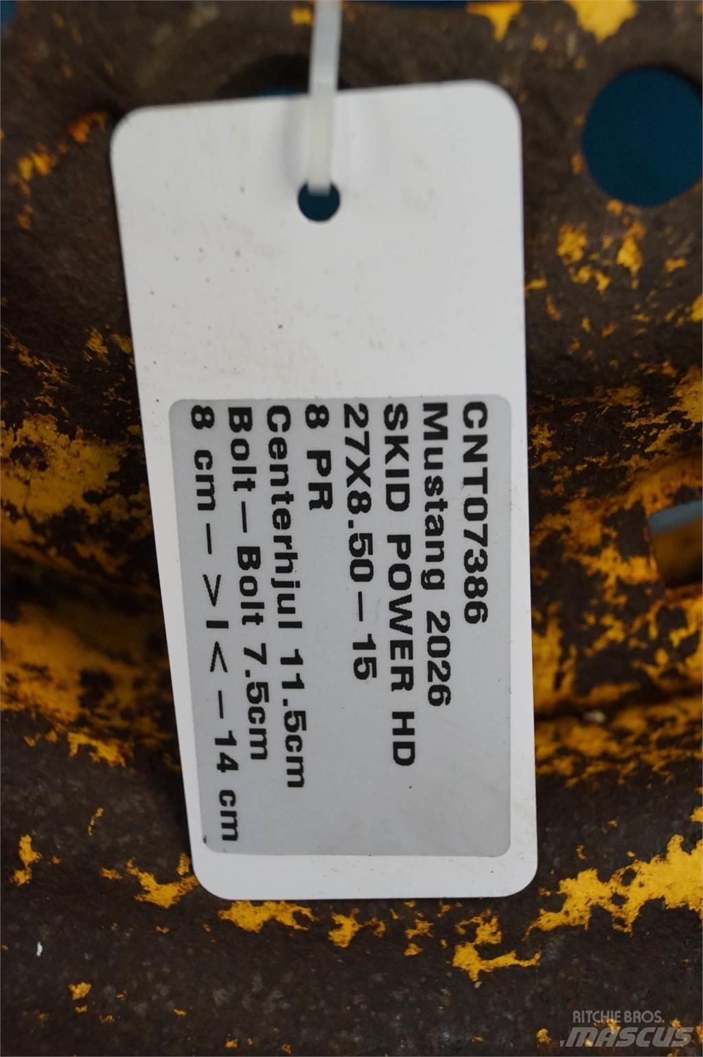  15 27X8.50-15 Tyres, wheels and rims