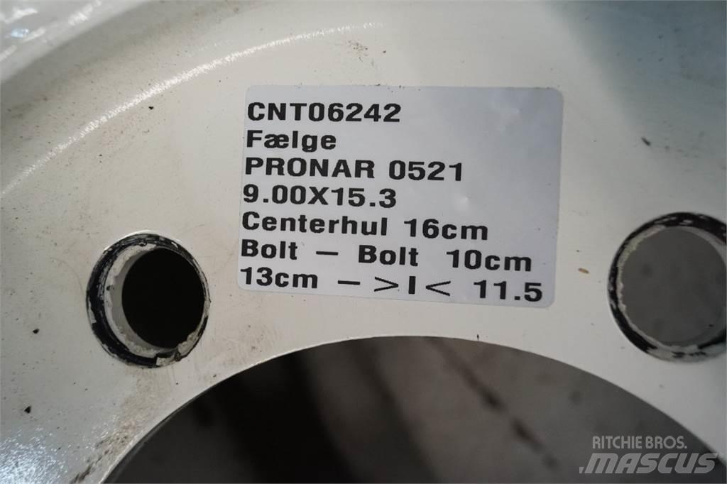  15.3 9.00X15.3 Renkaat ja vanteet