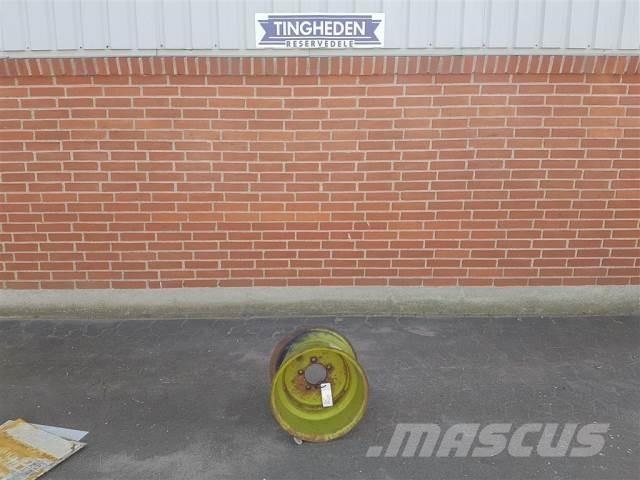 15 9.00X15 Renkaat ja vanteet