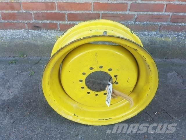  16 5.50Fx16 Renkaat ja vanteet