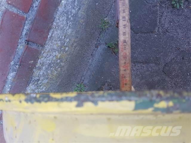  16 5.50Fx16 Renkaat ja vanteet