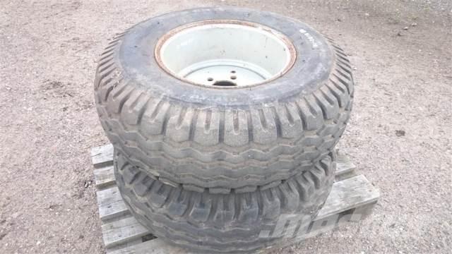  18 12.5/80-18 Renkaat ja vanteet
