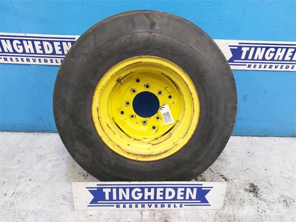  18 12.5/80-18 Renkaat ja vanteet