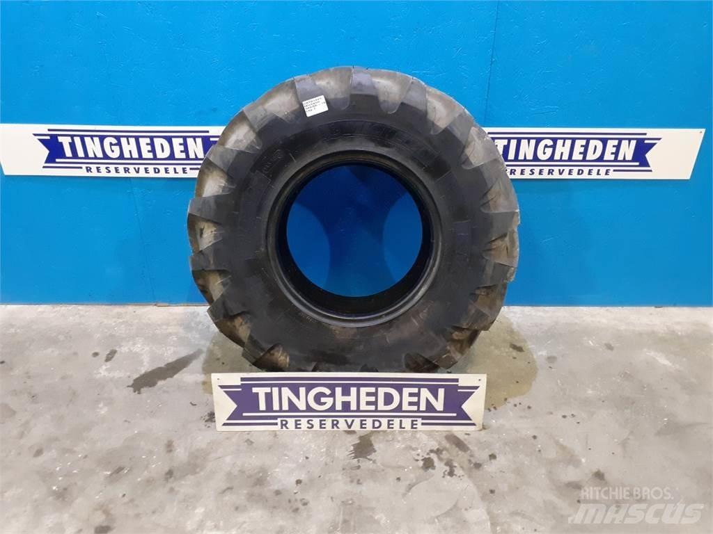  18 340/80R18 Renkaat ja vanteet