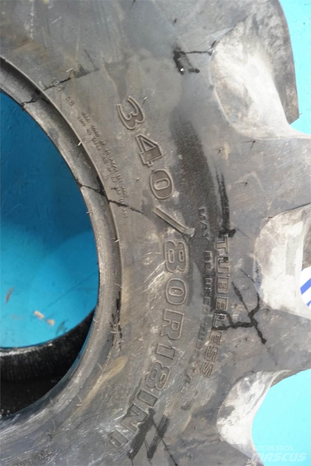  18 340/80R18 Renkaat ja vanteet