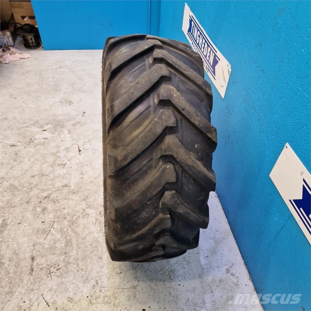  18 340/80R18 Renkaat ja vanteet