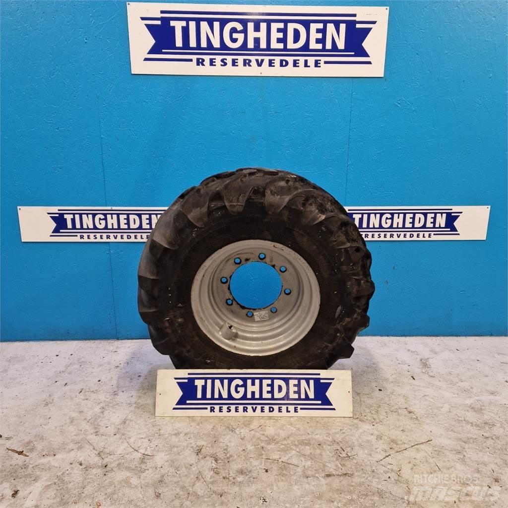  18 340/80R18 Renkaat ja vanteet