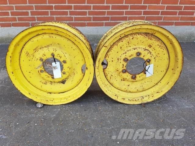  18 5.50FX18 Renkaat ja vanteet