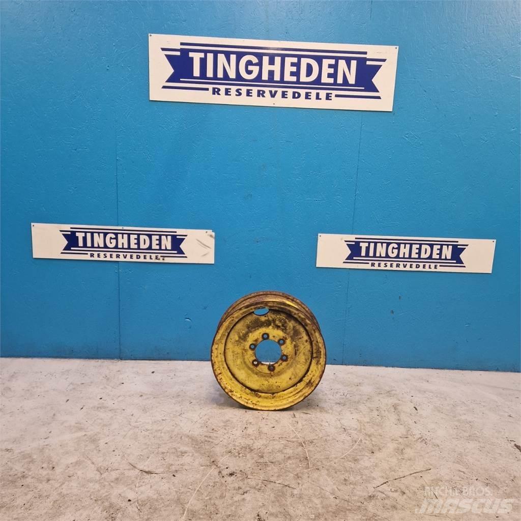  18 5.50FX18 Renkaat ja vanteet