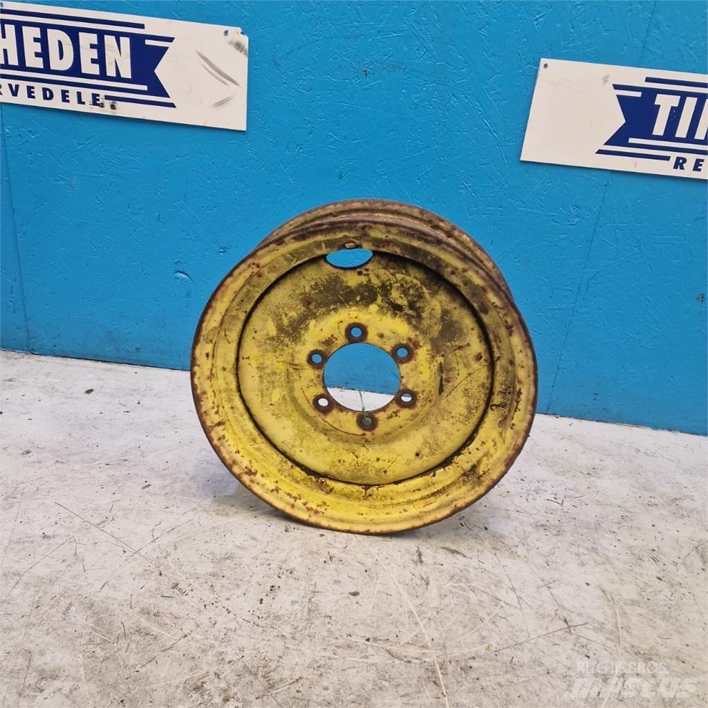  18 5.50FX18 Renkaat ja vanteet