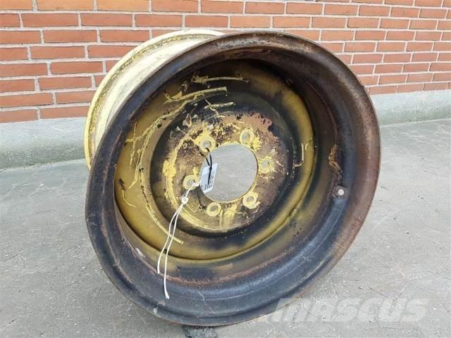  24 W15X24 Renkaat ja vanteet