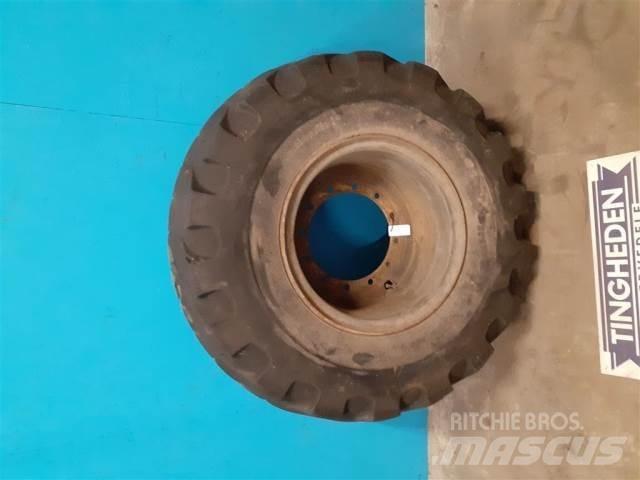  25 20.5-25 Renkaat ja vanteet