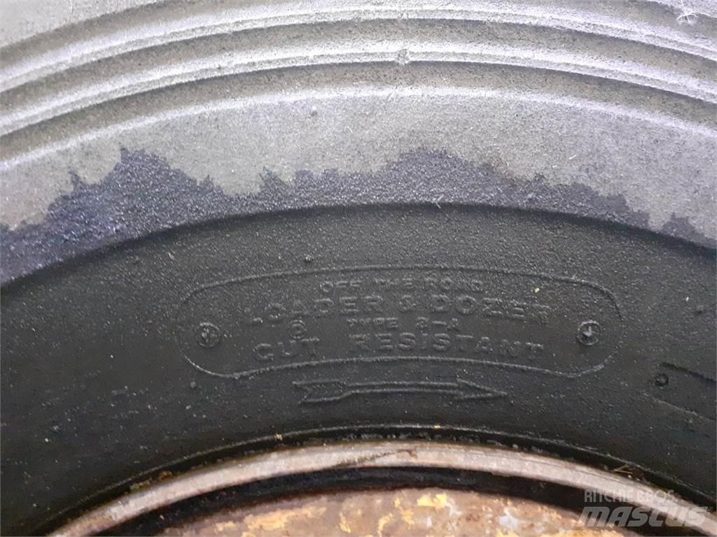  25 20.5R25 Renkaat ja vanteet