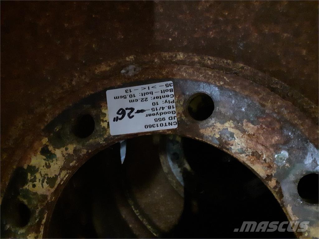  26 18.4/15-26 Renkaat ja vanteet