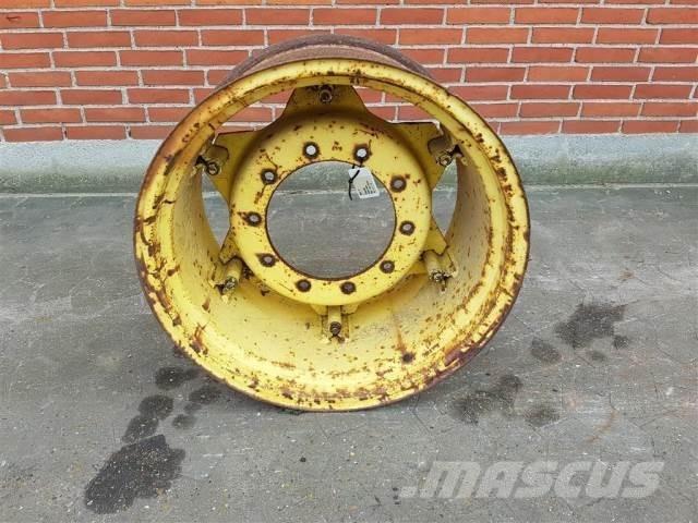  26 W15LX26 Renkaat ja vanteet