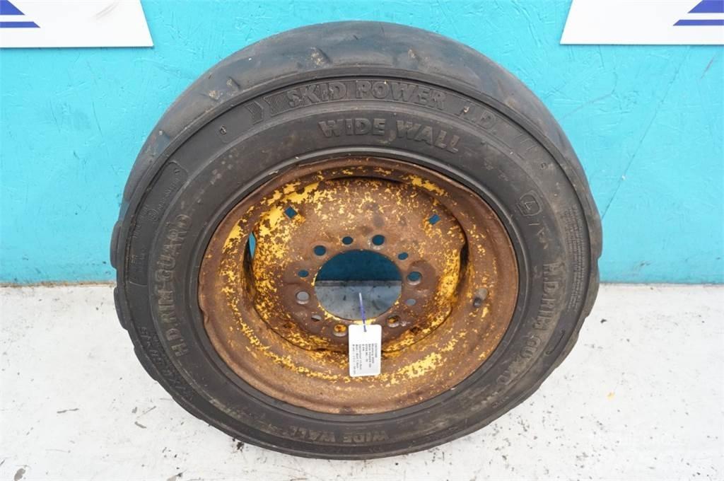  27X8.50-15 Tyres, wheels and rims